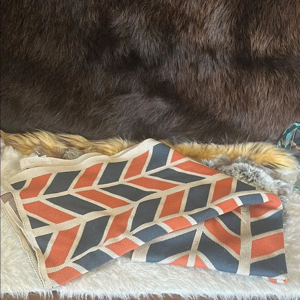 Chevron Patterned Throw Blanket from studio twist (6000A)